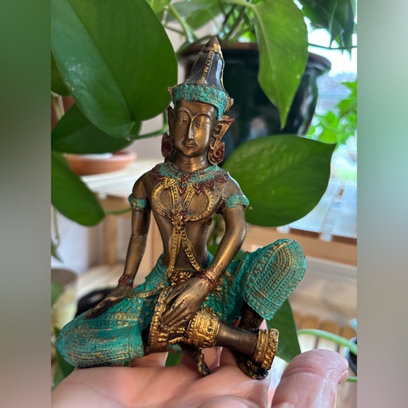 Buddha Statue - Picture 5 of 7